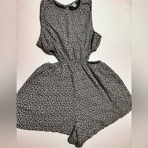 American Eagle Black and White Floral Cutoit Romper